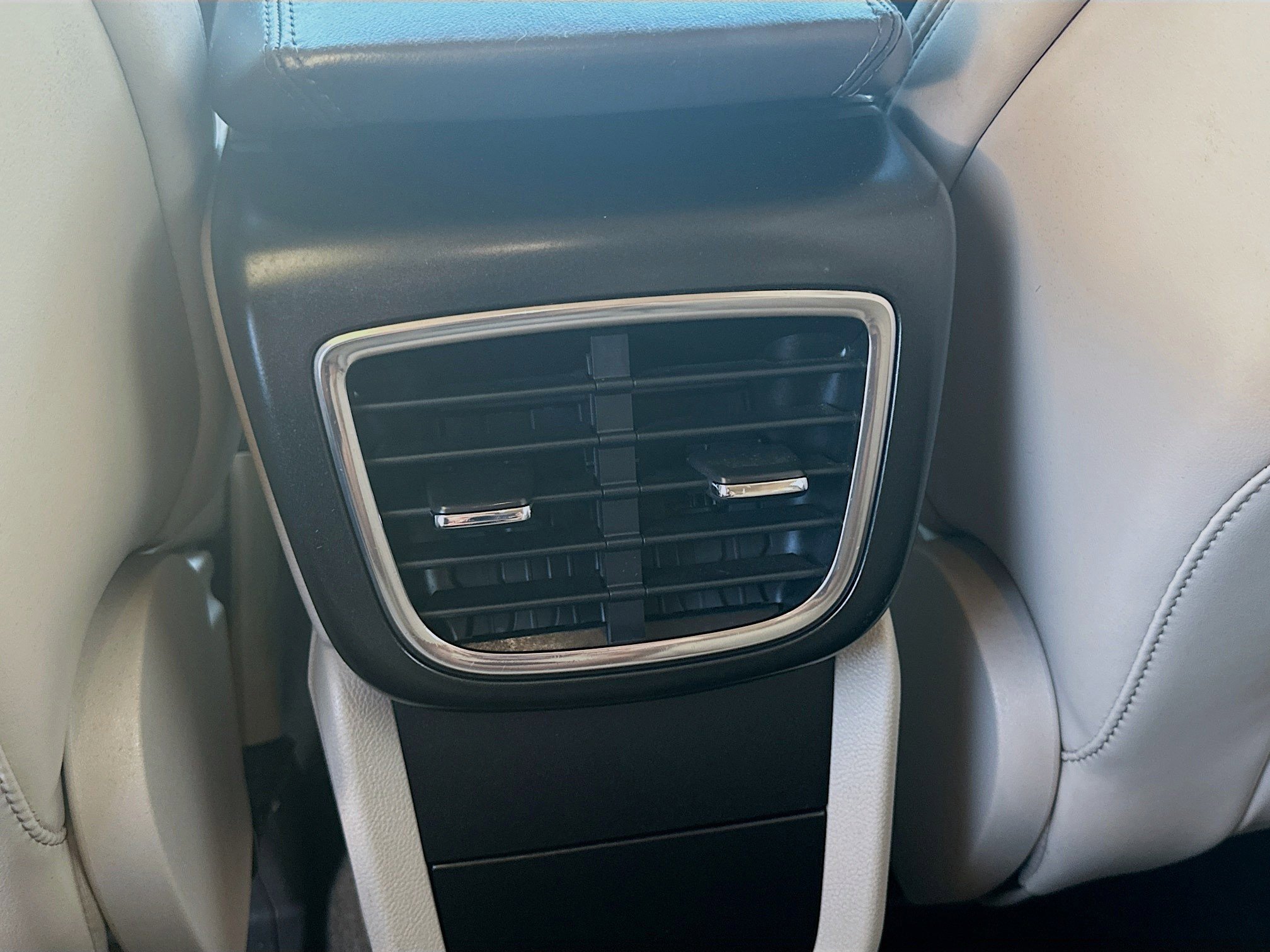 Used 2016 Lincoln MKX Select w/ Select Plus Package image 20