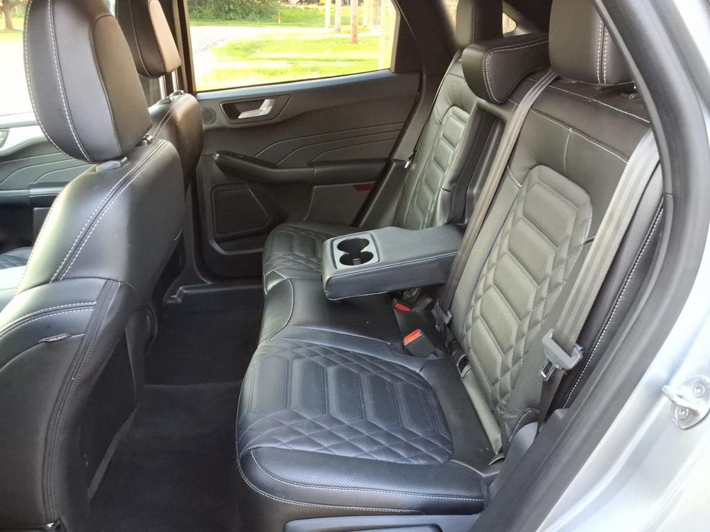 Used 2024 Ford Escape SE w/ PHEV Premium Package FWD image 30