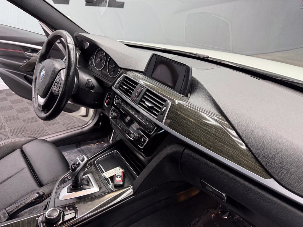 Used 2017 BMW 330i Sedan RWD image 48