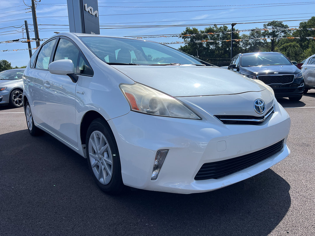 Used 2013 Toyota Prius V Three FWD image 10