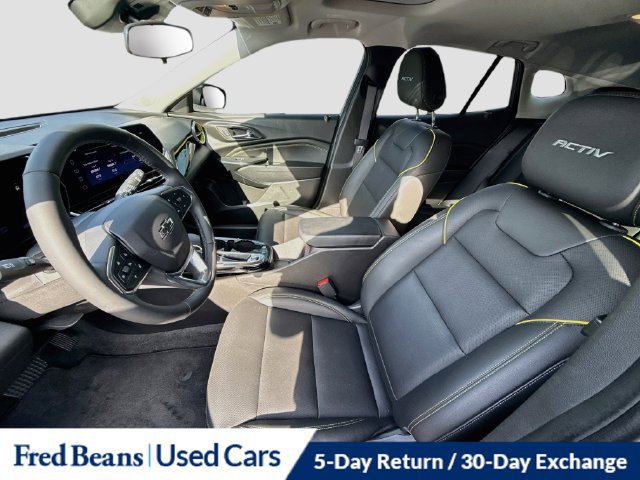 Used 2025 Chevrolet Trax ACTIV w/ Sunroof Package FWD image 27