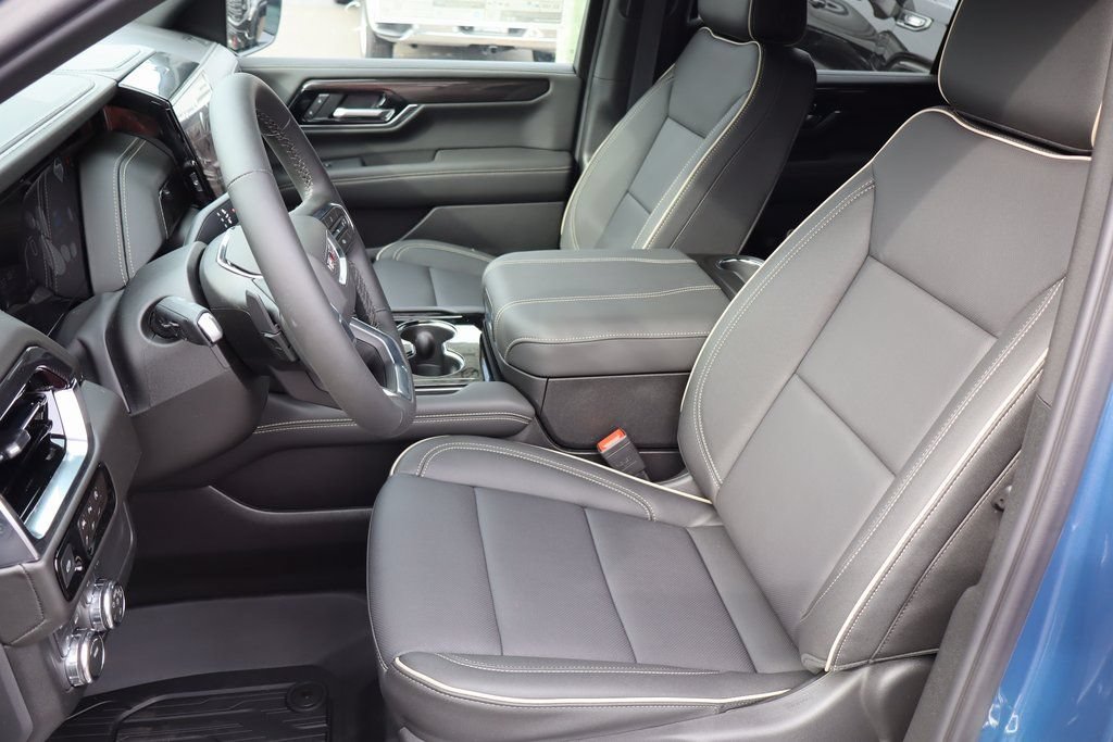 New 2026 GMC Yukon XL Elevation w/ LPO, Floor Liner Package AWD/4WD image 11