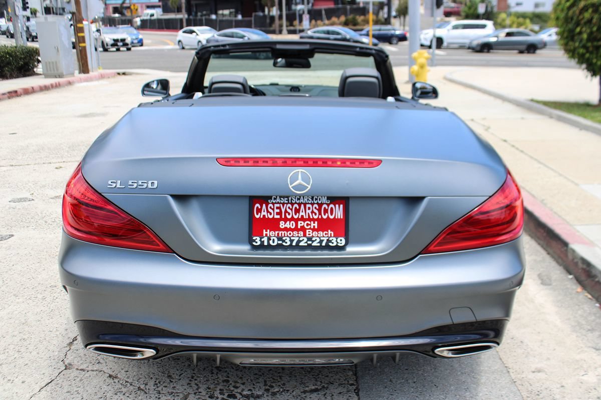 Used 2017 Mercedes-Benz SL 550 image 7