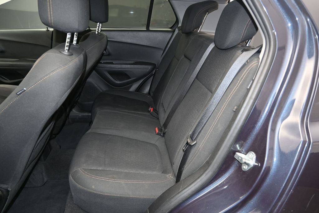 Used 2019 Chevrolet Trax LS w/ Tint and Cruise Package AWD/4WD image 15