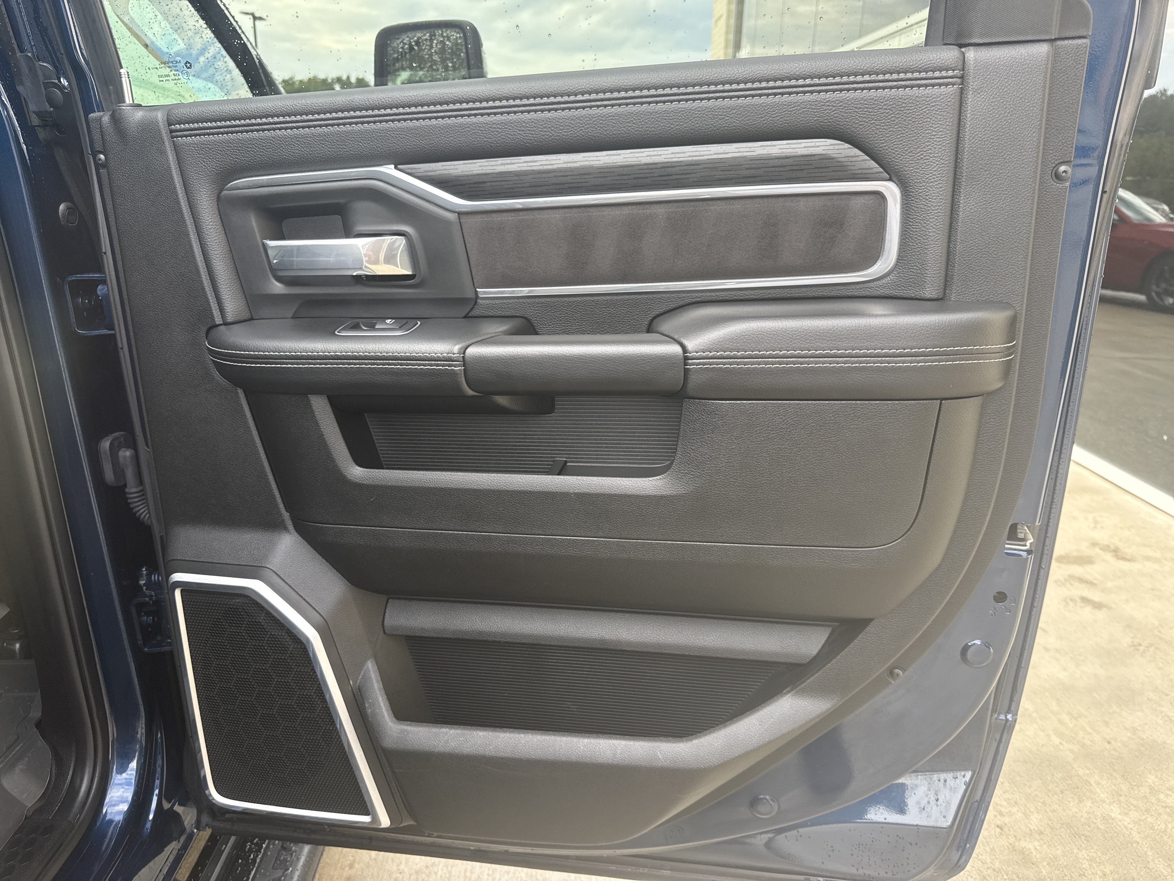 Used 2023 RAM 2500 Laramie w/ Night Edition AWD/4WD image 25