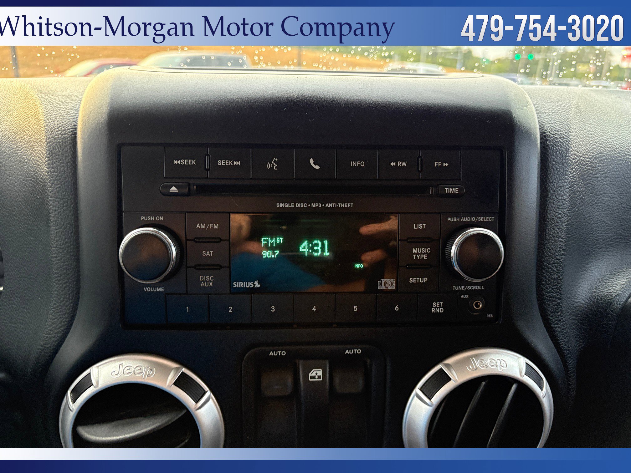 Used 2015 Jeep Wrangler Rubicon w/ Power Convenience Group image 32