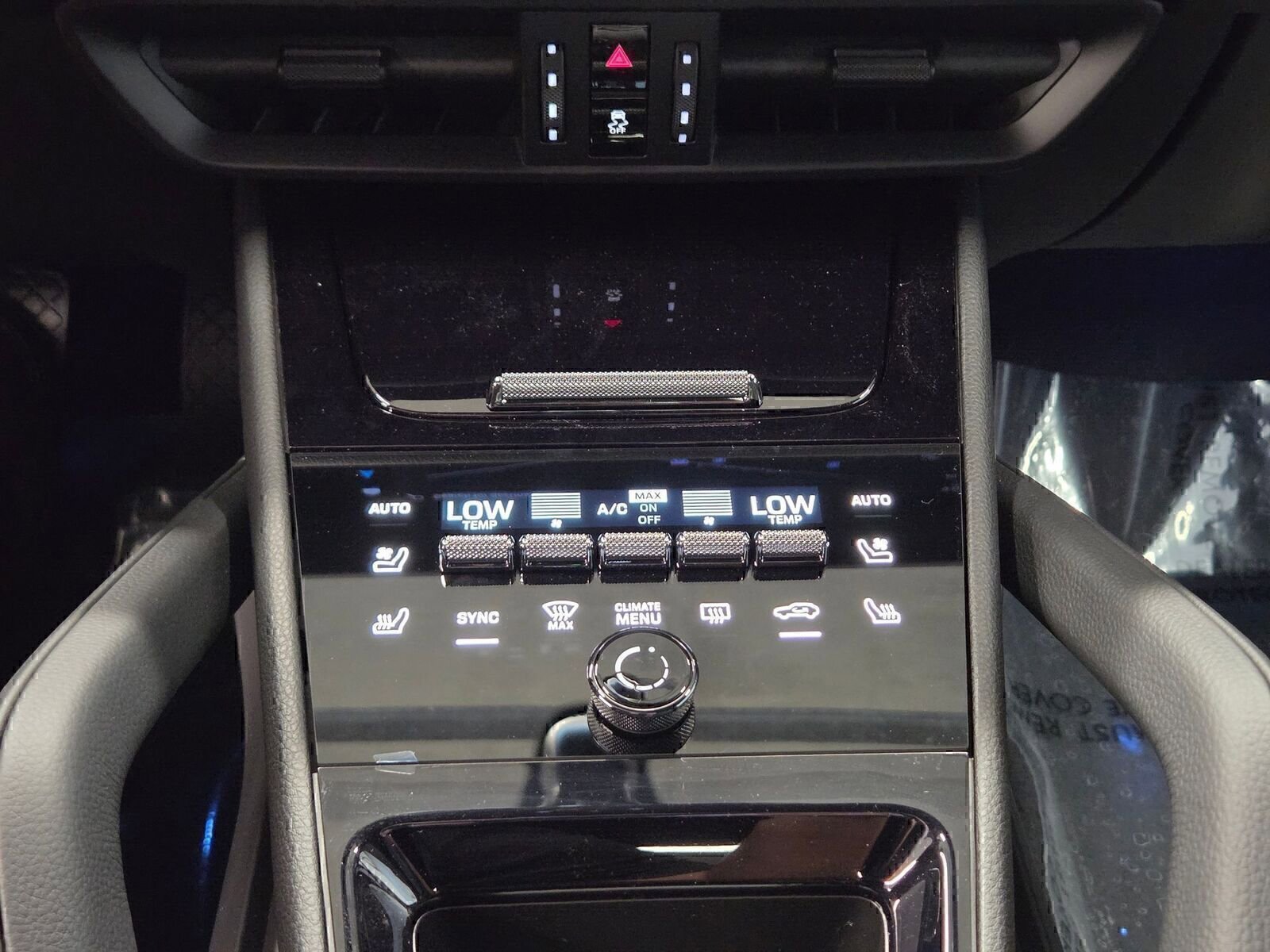 Certified 2026 Porsche Cayenne Coupe image 22