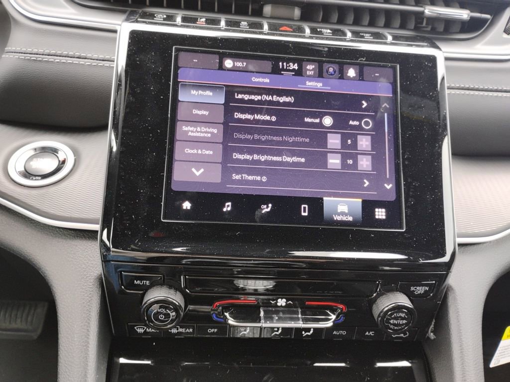 New 2025 Jeep Grand Cherokee Laredo X w/ Trailer Tow Package image 30