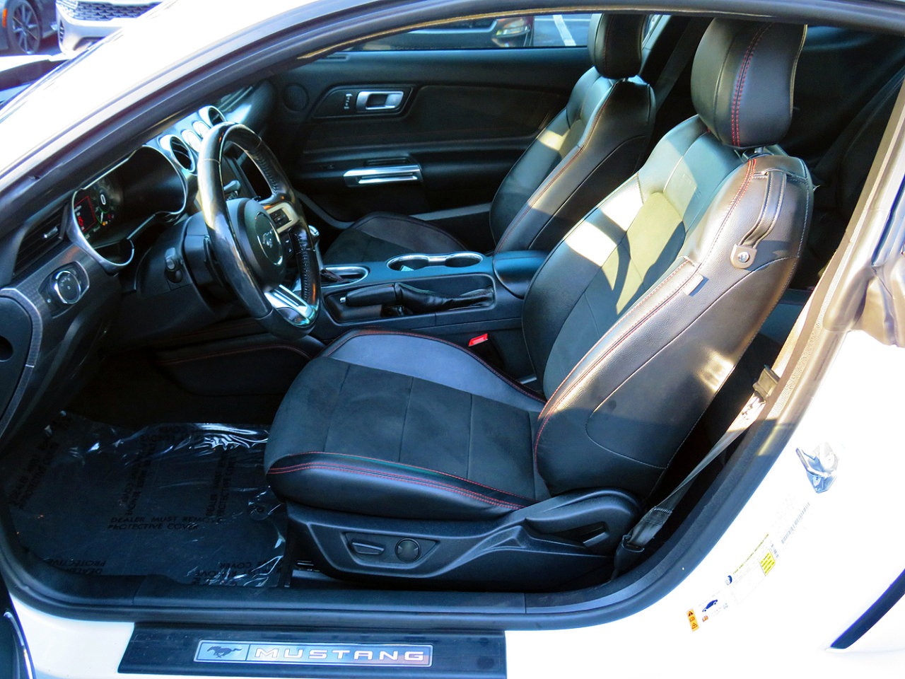 Used 2020 Ford Mustang GT Premium w/ Equipment Group 401A image 11