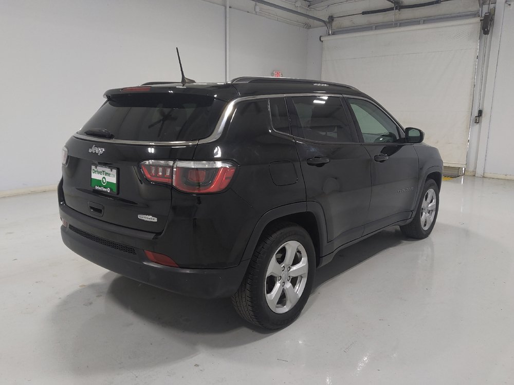 Used 2019 Jeep Compass Latitude w/ Cold Weather Group FWD image 9