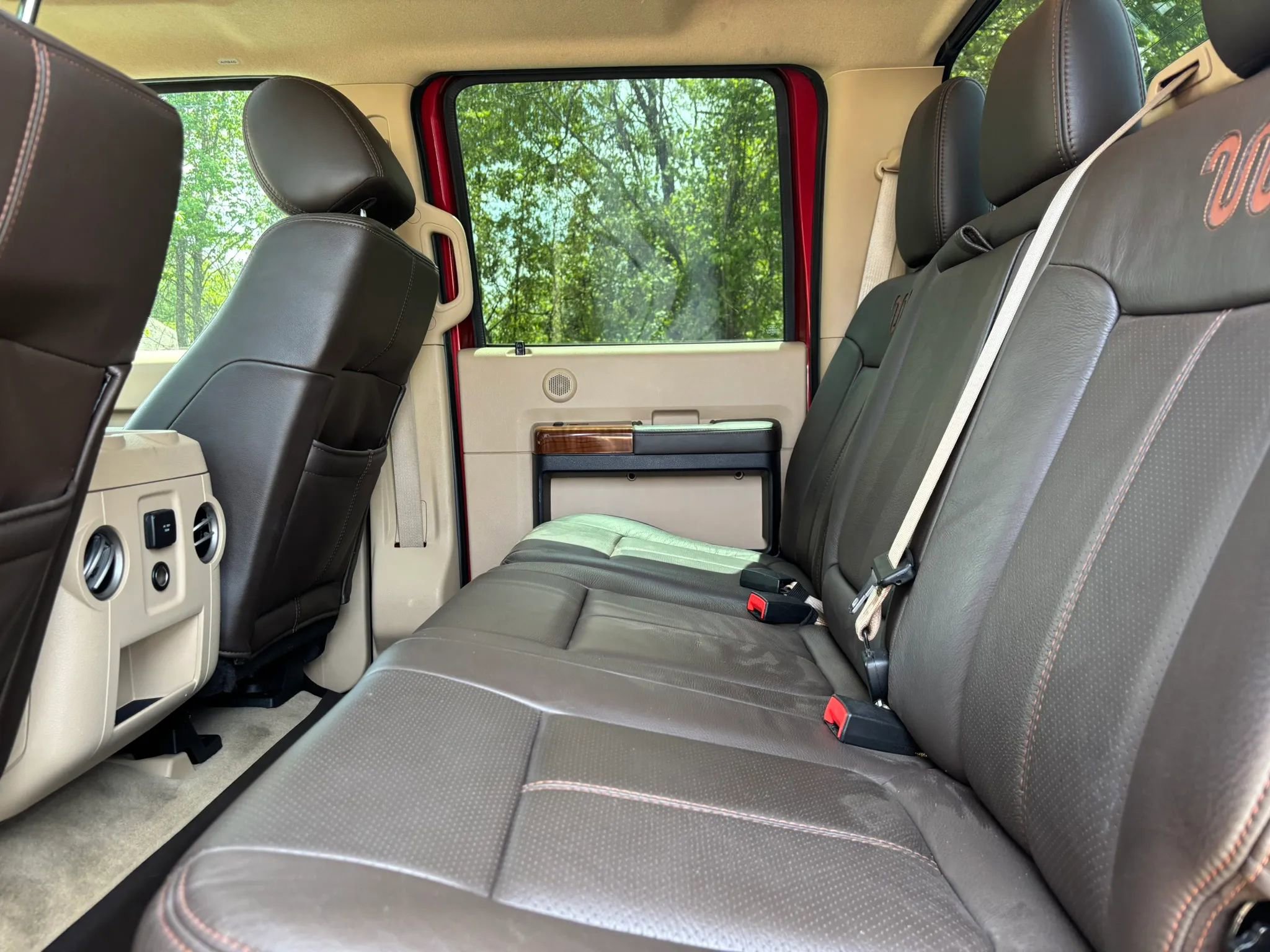 Used 2016 Ford F250 King Ranch w/ FX4 Off-Road Package AWD/4WD image 18