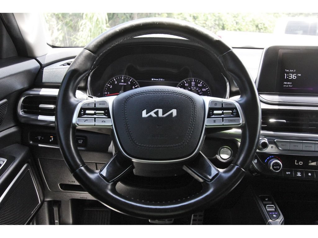 Used 2022 Kia Telluride SX w/ Nightfall Edition Package AWD/4WD image 14