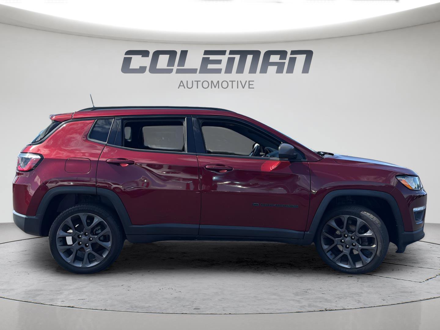 Used 2021 Jeep Compass Latitude w/ Sun and Sound Group AWD/4WD image 6