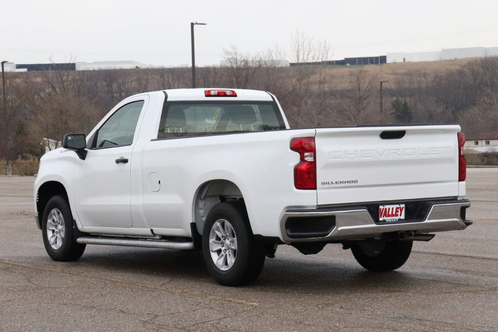 Used 2025 Chevrolet Silverado 1500 W/T image 6