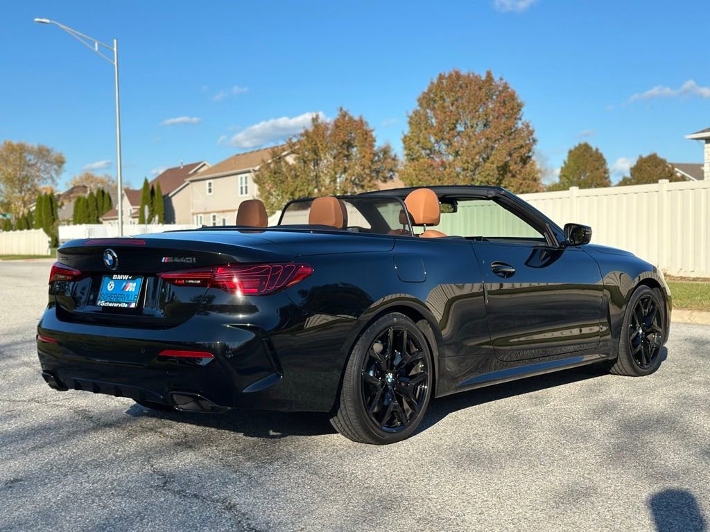 Used 2025 BMW 440i xDrive Convertible w/ Premium Package image 9