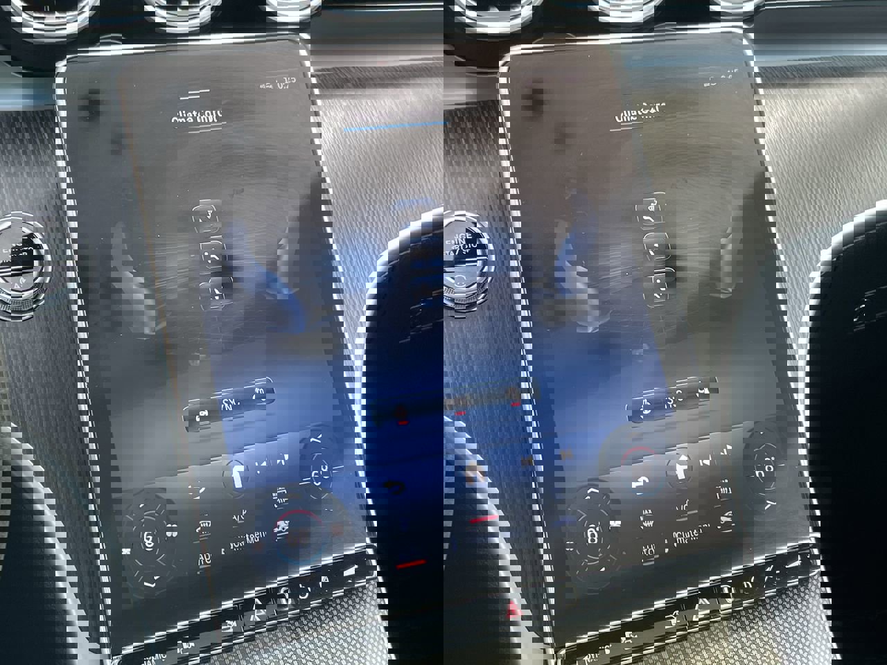 Used 2022 Mercedes-Benz C 300 4MATIC Sedan image 34