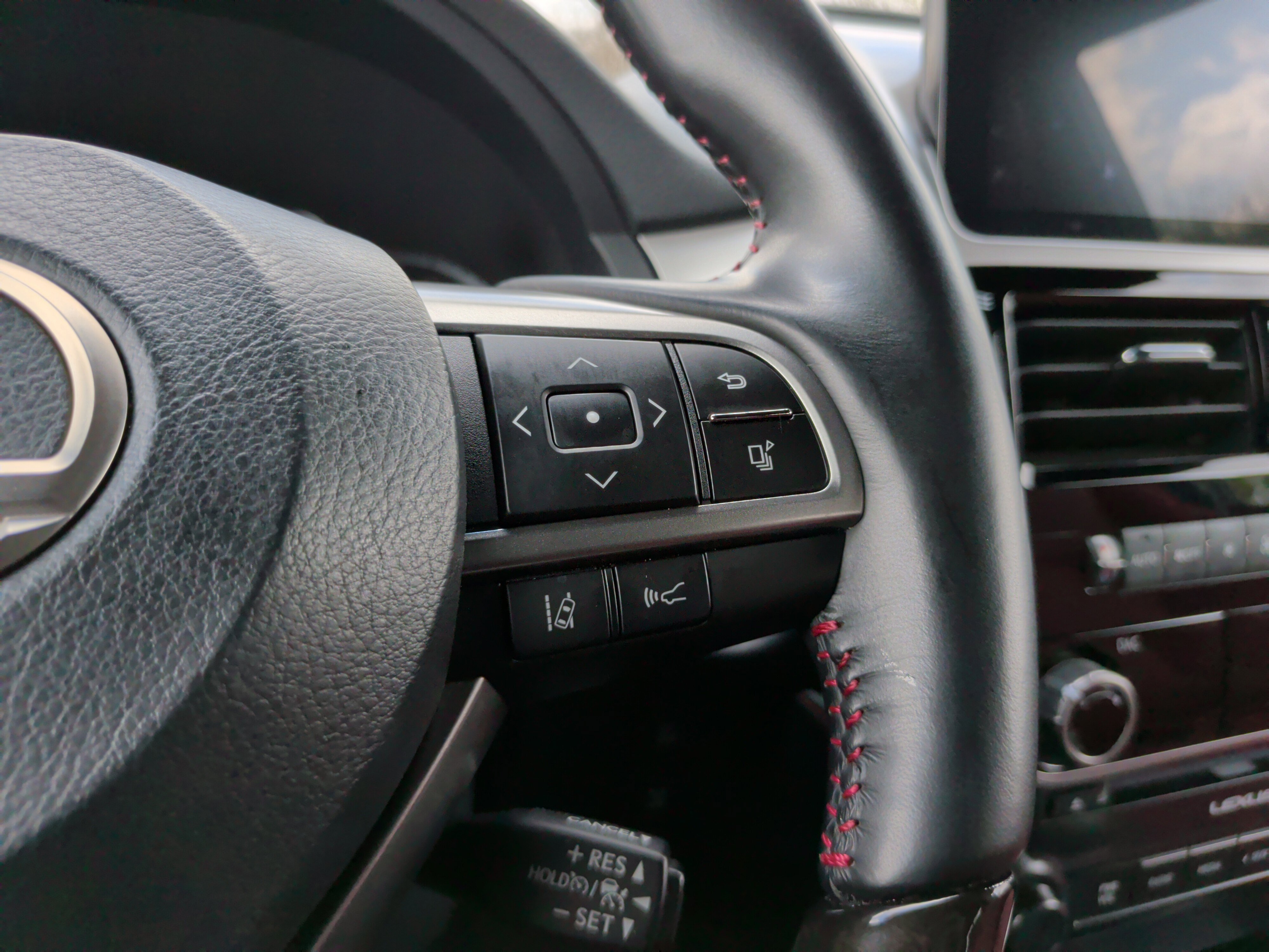 Used 2023 Lexus GX 460 Premium w/ Premium Package image 22