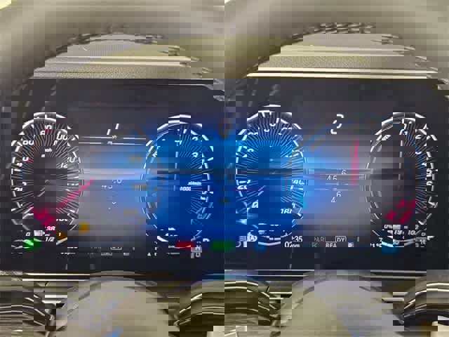 Certified 2025 Mercedes-Benz GLE 450e 4MATIC image 34