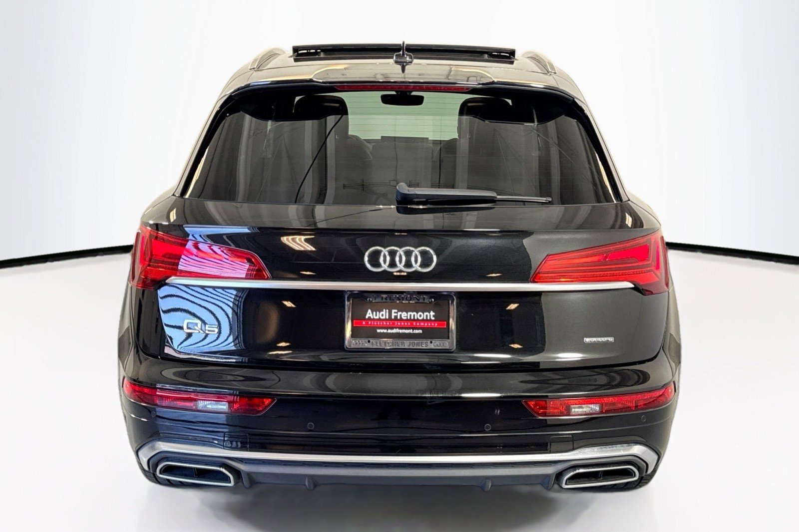 Used 2022 Audi Q5 e Prestige w/ Prestige Package image 6