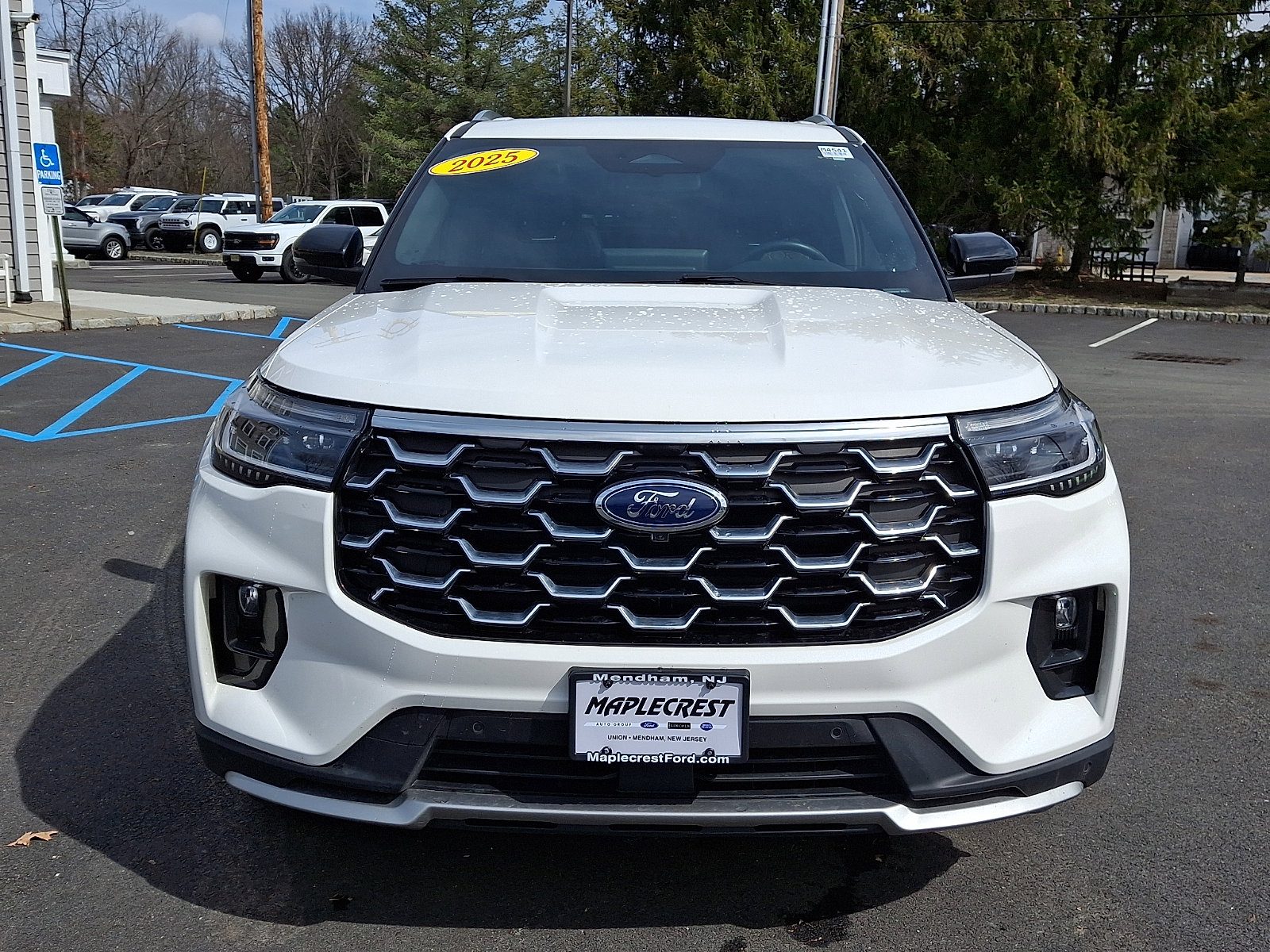 Certified 2025 Ford Explorer Platinum w/ LUX Leather Package image 2