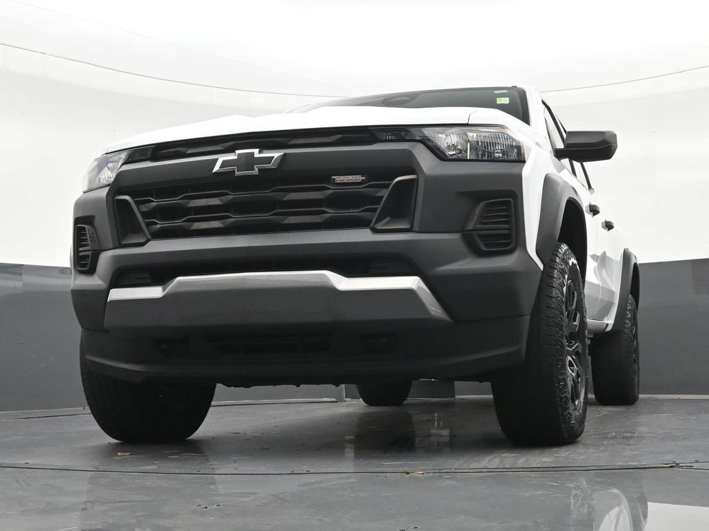 Used 2023 Chevrolet Colorado Trail Boss w/ Advanced Trailering Package AWD/4WD image 35
