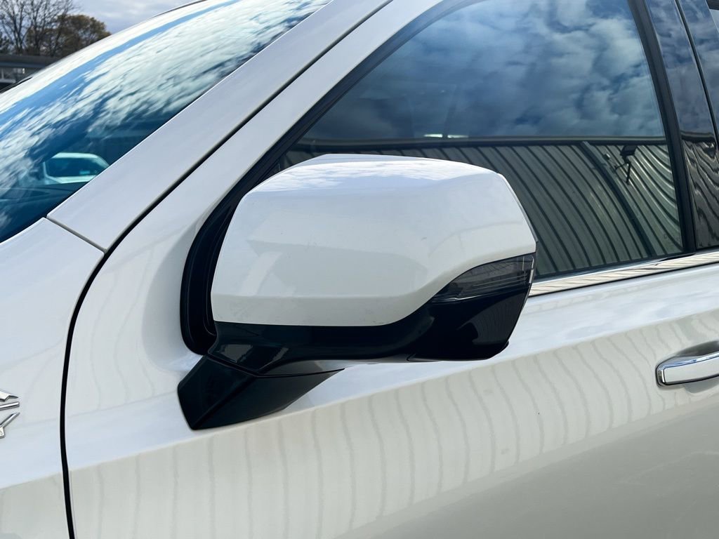 Used 2021 Chevrolet Suburban High Country w/ Premium Package image 10