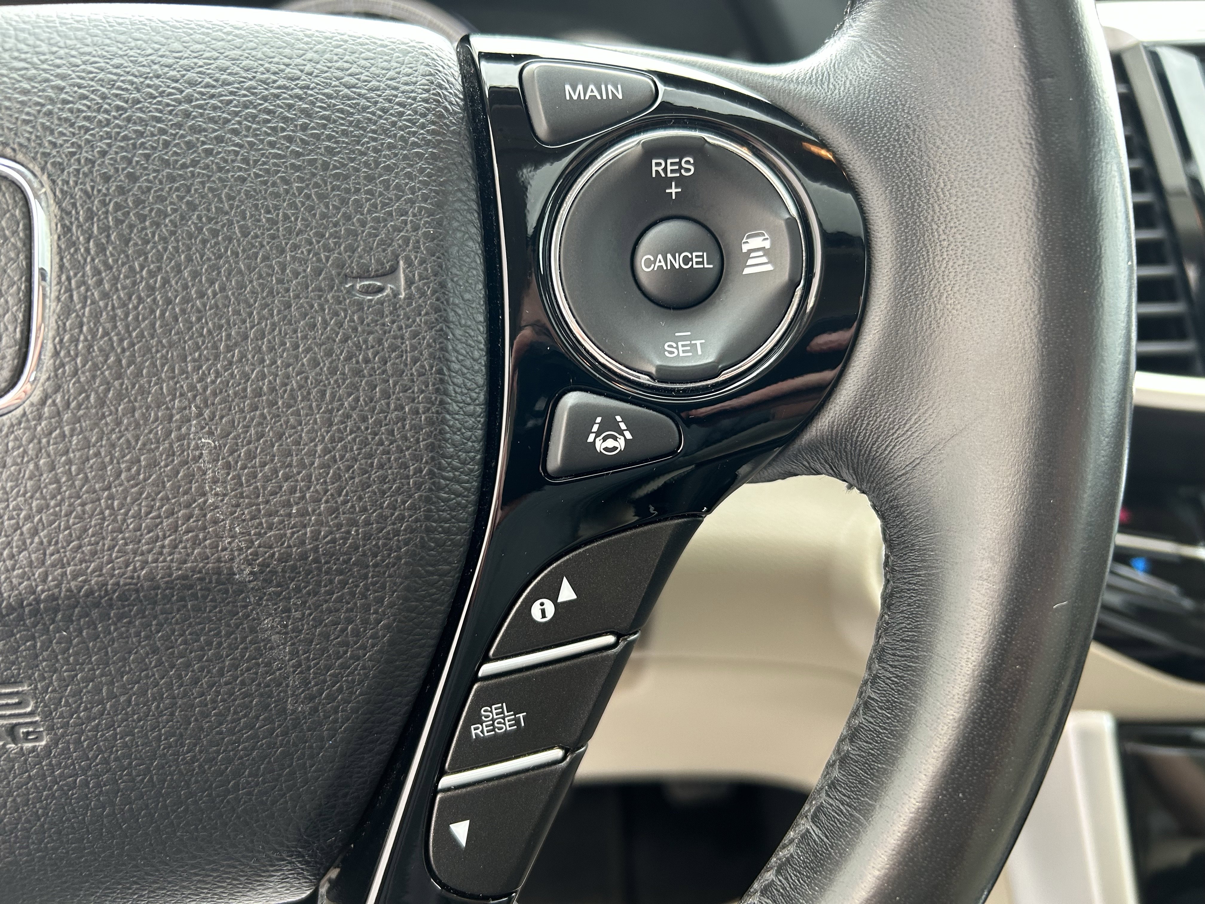 Used 2016 Honda Accord Touring image 20