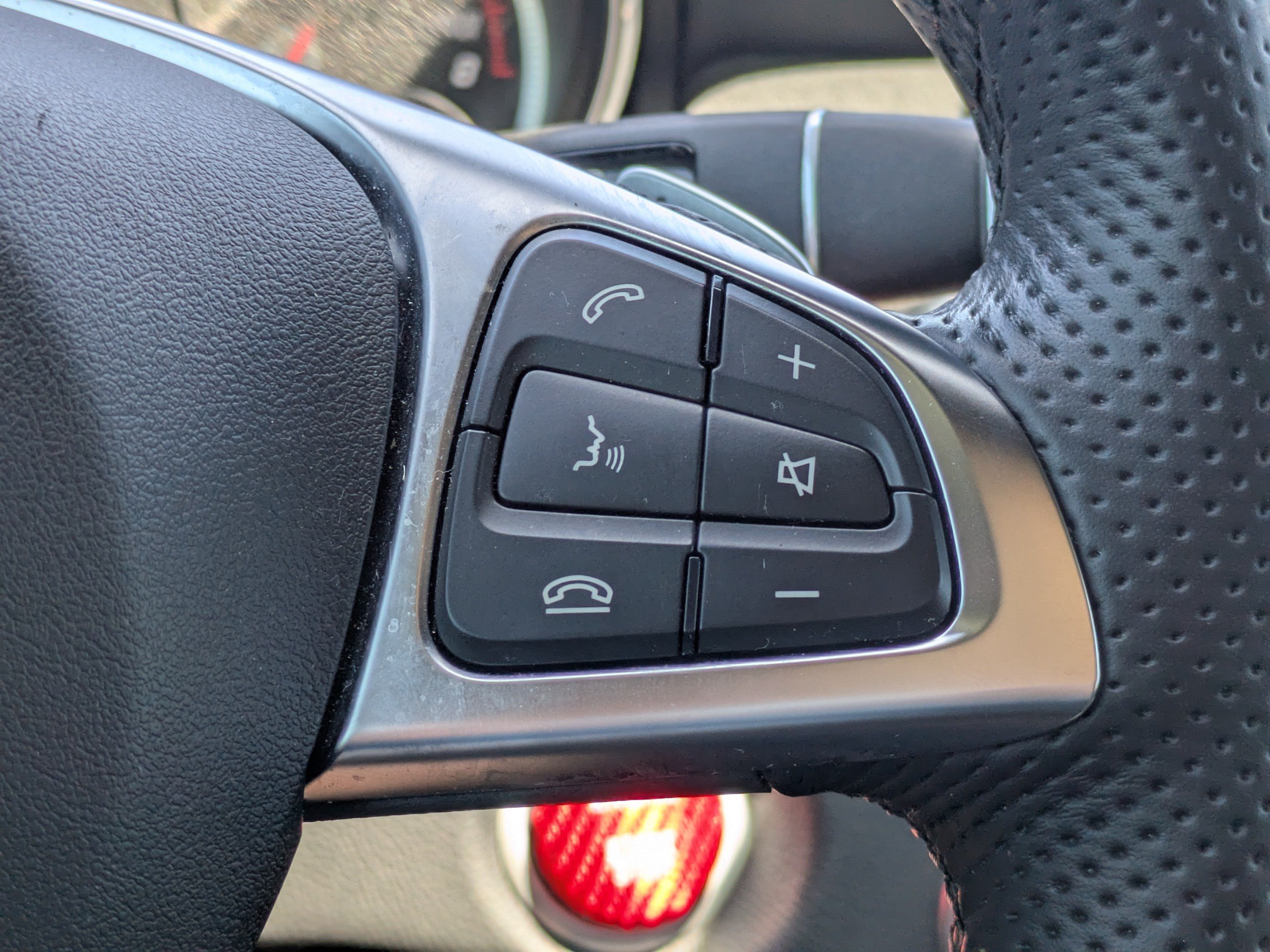 Used 2018 Mercedes-Benz GLA 250 image 24