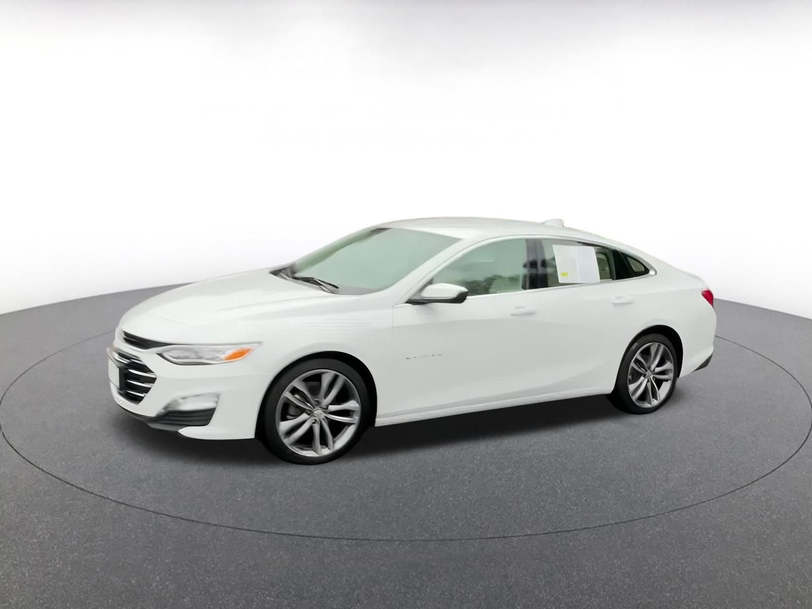 Used 2024 Chevrolet Malibu LT image 9
