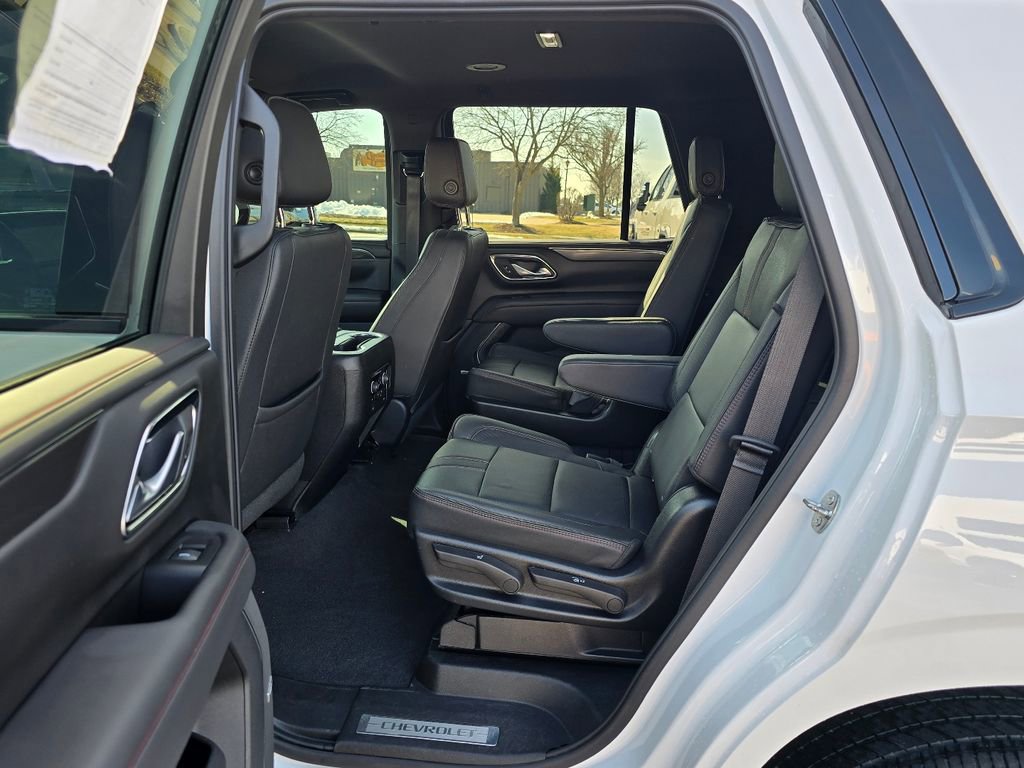 Used 2022 Chevrolet Tahoe RST w/ Luxury Package AWD/4WD image 27