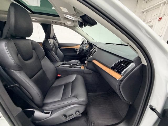 Used 2023 Volvo XC90 B6 Plus w/ Protection Package Premier AWD/4WD image 29