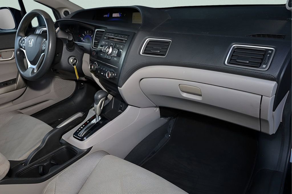 Used 2013 Honda Civic LX image 17