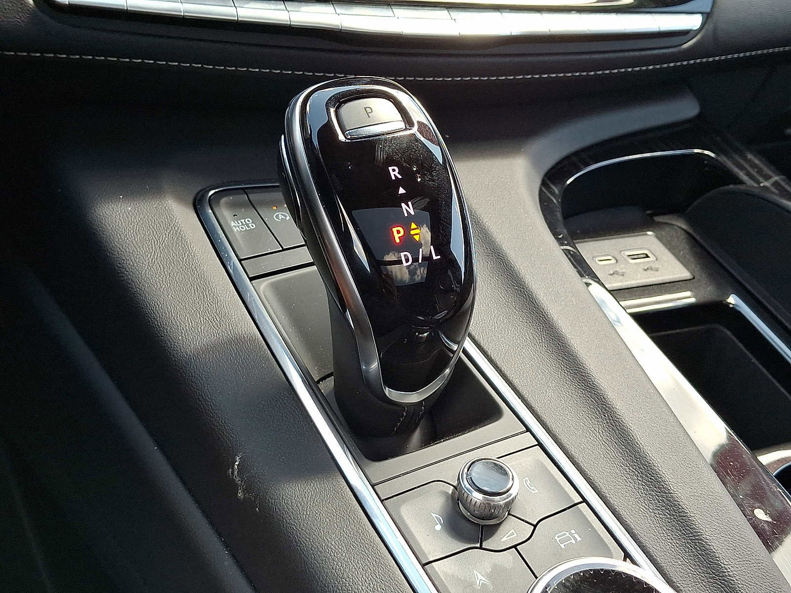 Used 2024 Cadillac Escalade Sport image 16