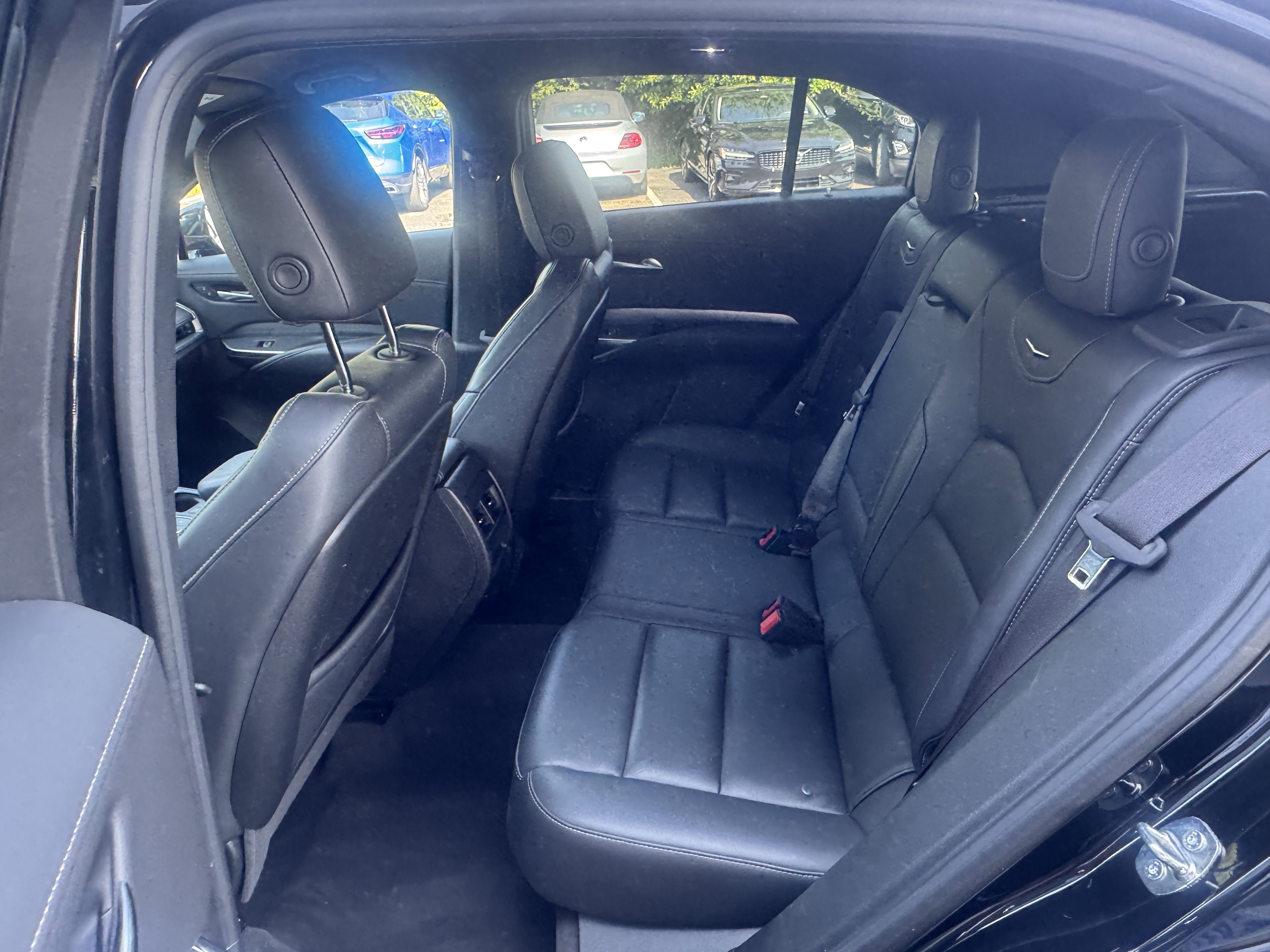 Used 2024 Cadillac XT4 Premium Luxury FWD image 13