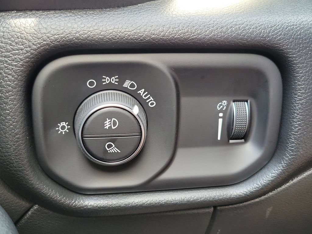New 2026 RAM 2500 Warlock AWD/4WD image 37