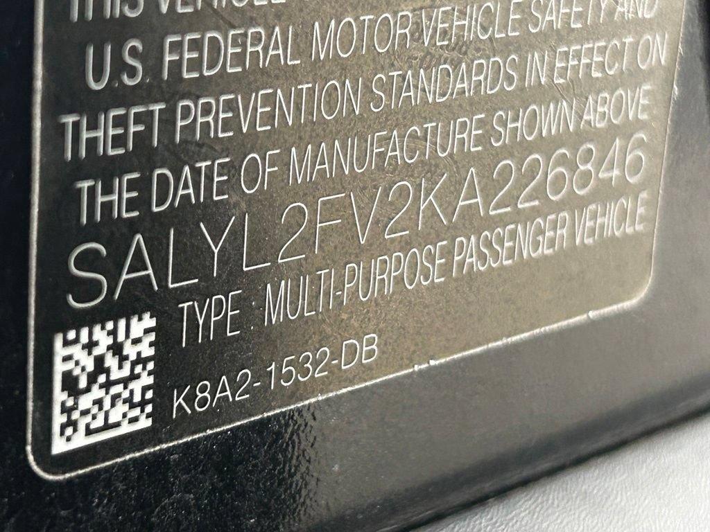 Used 2019 Land Rover Range Rover Velar R-Dynamic SE AWD/4WD image 46