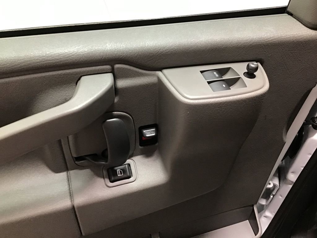 New 2025 Chevrolet Express 2500 image 14