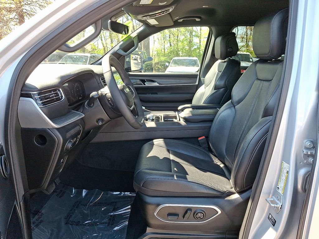 Used 2024 Jeep Wagoneer Series II image 14