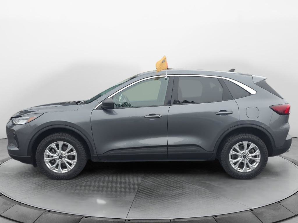 Certified 2023 Ford Escape Active image 3