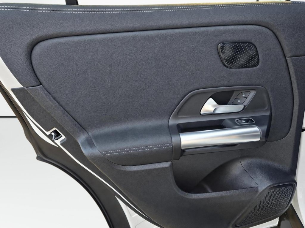 New 2026 Mercedes-Benz GLA 250 4MATIC image 19