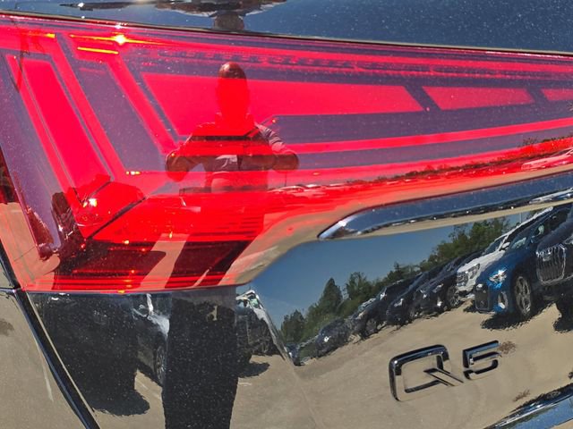 Used 2024 Audi Q5 2.0T Premium w/ Summer of Audi Package AWD/4WD image 38