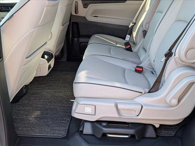 New 2026 Honda Odyssey Touring image 15