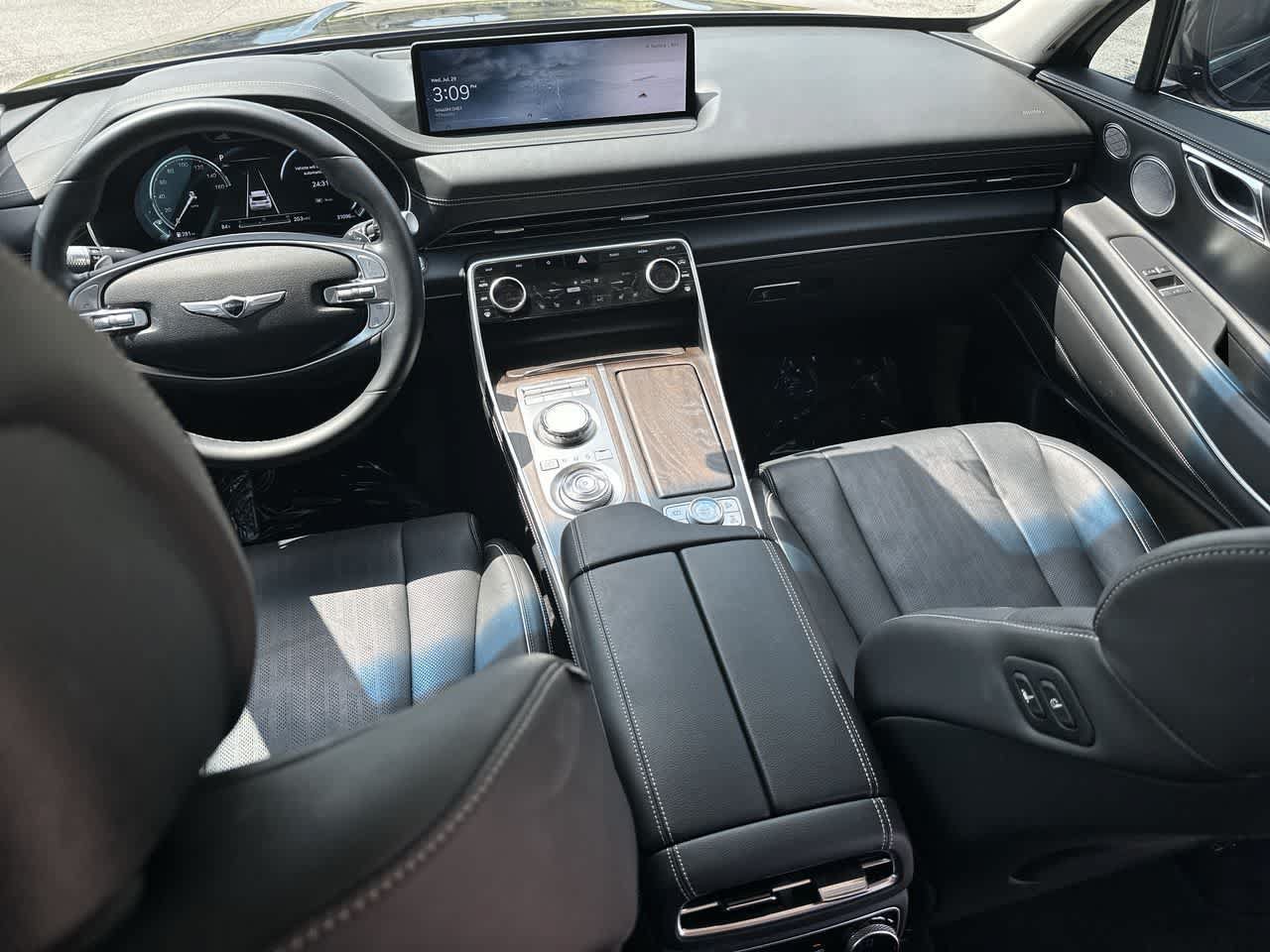 Used 2024 Genesis GV80 2.5T w/ Prestige Package AWD/4WD image 24