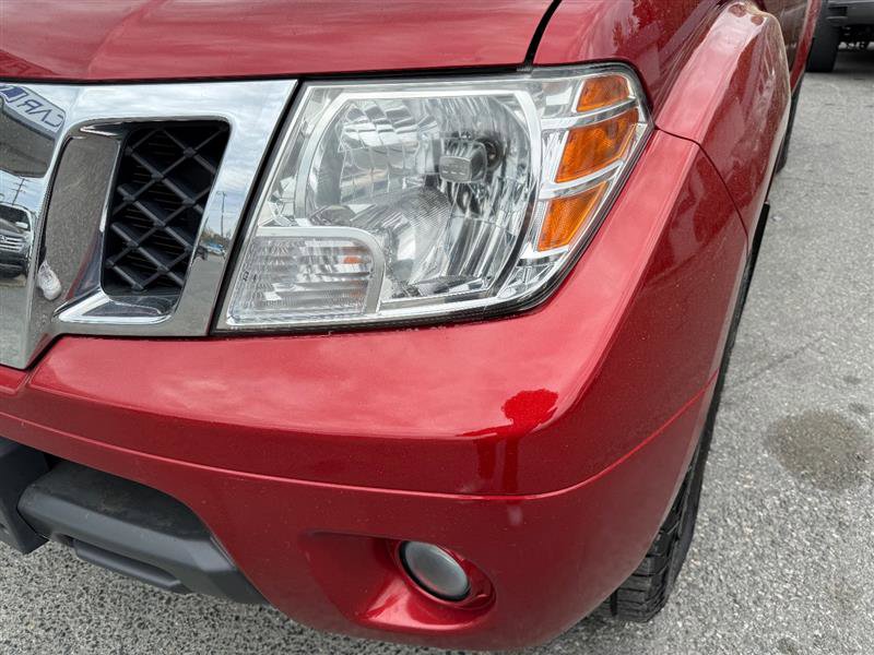 Used 2014 Nissan Frontier SV w/ SV Value Truck Package AWD/4WD image 14