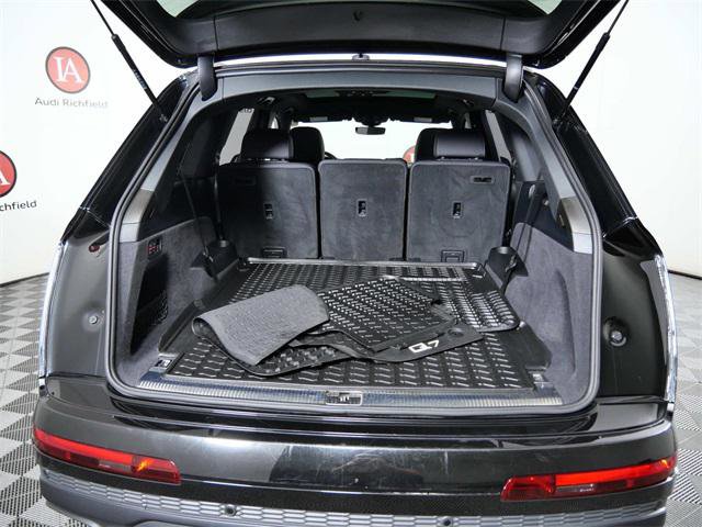 Certified 2025 Audi Q7 2.0T Premium Plus image 10