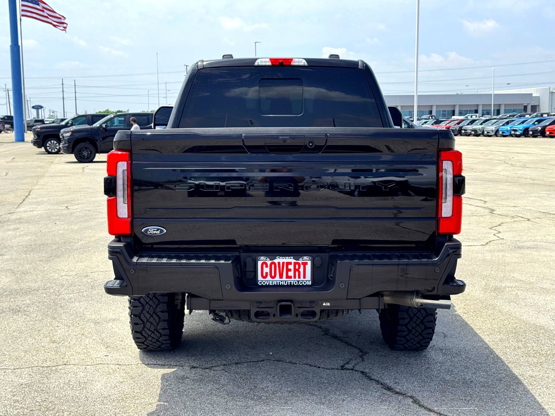 Used 2026 Ford F350 Platinum w/ Tremor Off-Road Package AWD/4WD image 8