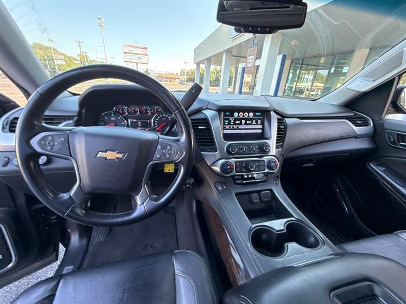 Used 2020 Chevrolet Suburban LT AWD/4WD image 13
