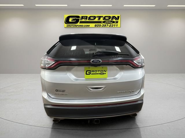 Used 2016 Ford Edge Titanium w/ Equipment Group 302A image 4
