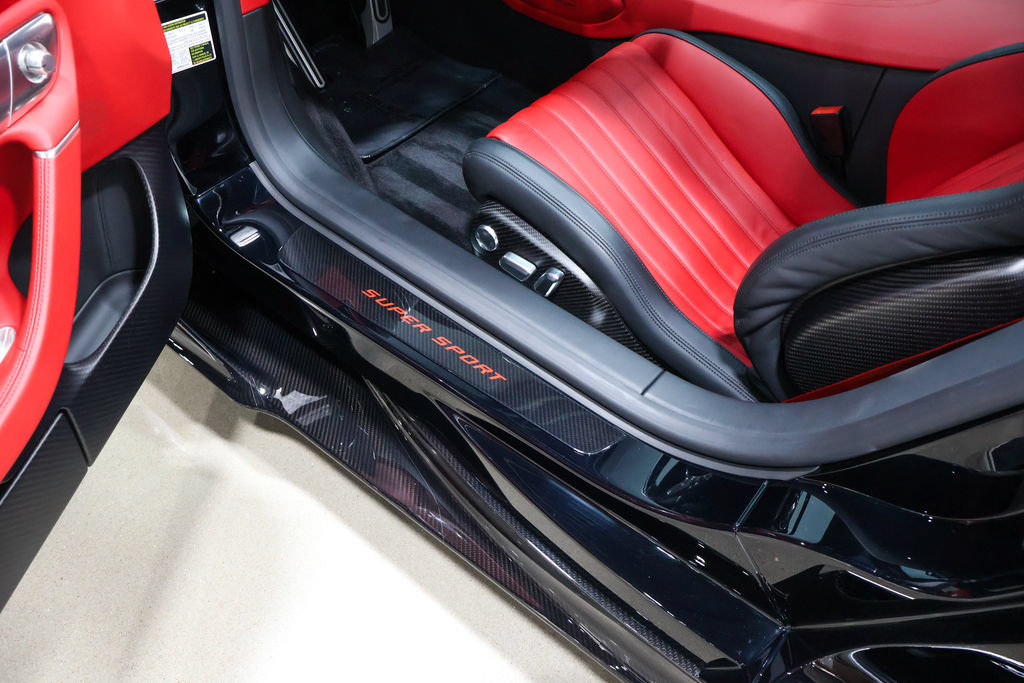 Used 2022 Bugatti Chiron Super Sport AWD/4WD image 38