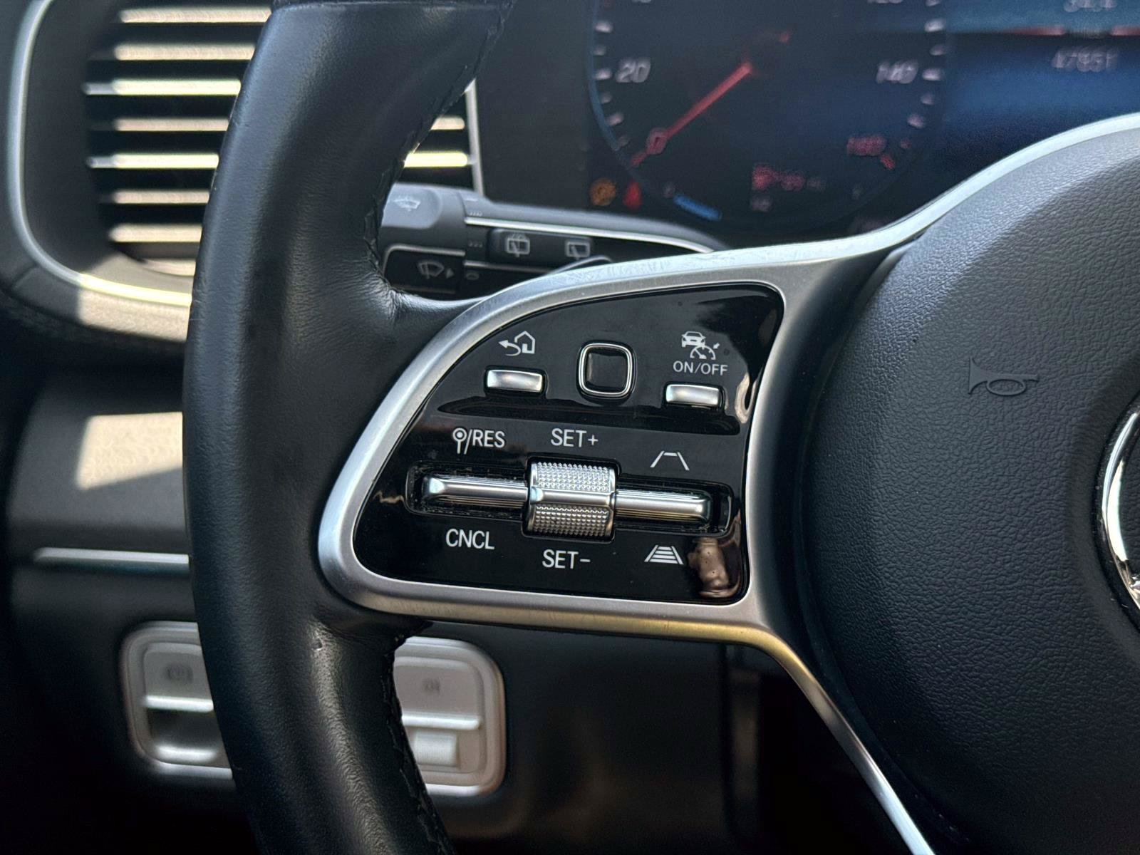 Certified 2023 Mercedes-Benz GLS 450 4MATIC image 33